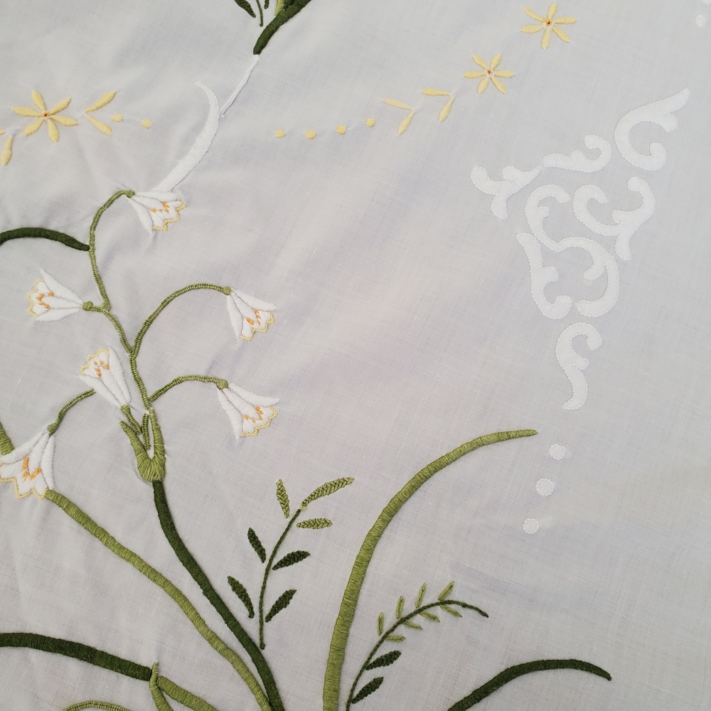 Tablecloth - Round Embroidered Garden Design
